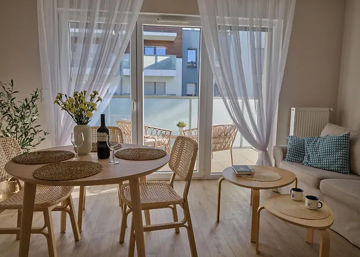 Bluesand * Pogorzelica (Gmina Rewal)